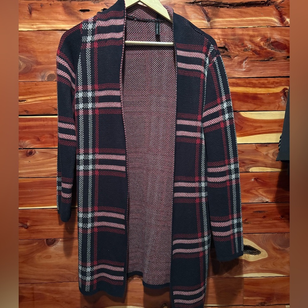 Moon & Madison Red and Black Knit Sweater